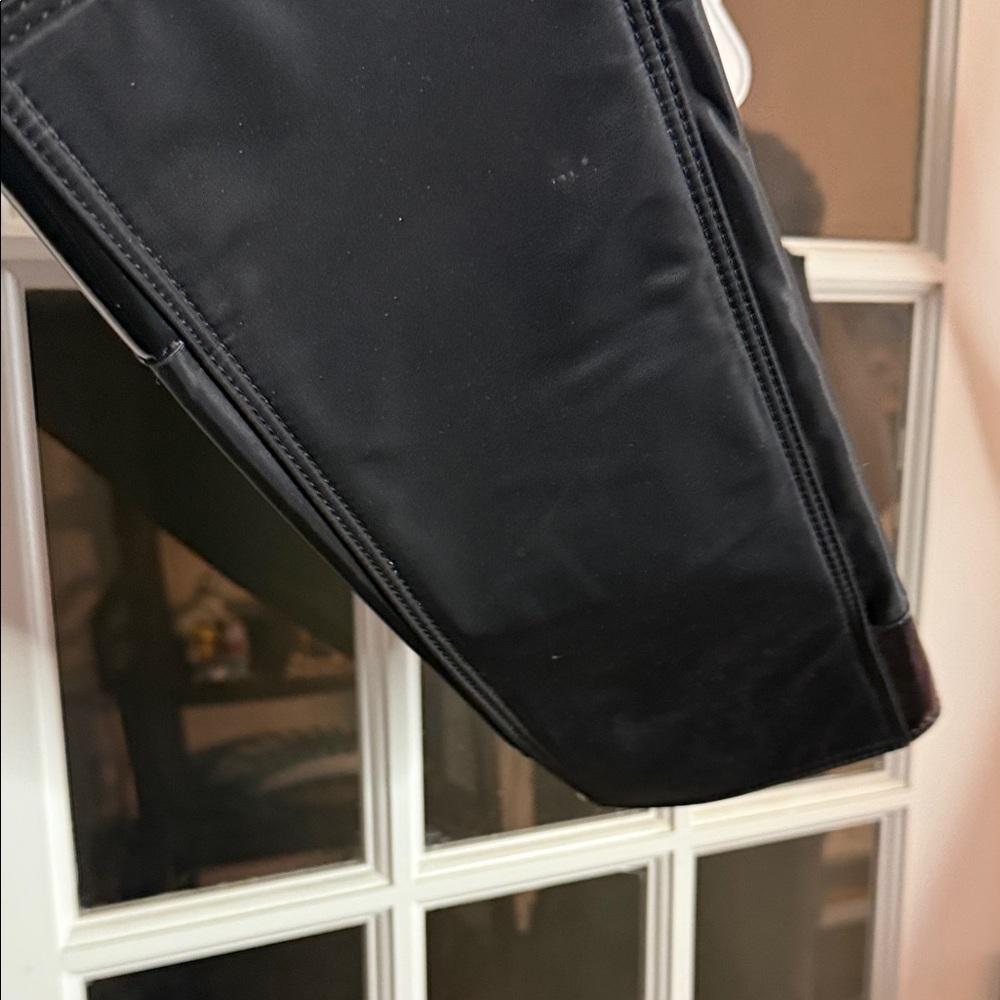 Tory Burch Black Glossy Logo Tote - Picture 3 of 8